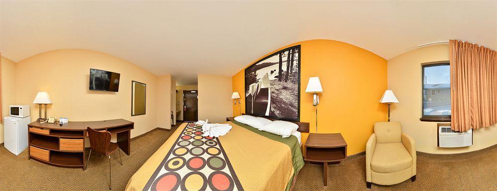 Super 8 By Wyndham Rochester Mayo Clinic Area Εξωτερικό φωτογραφία
