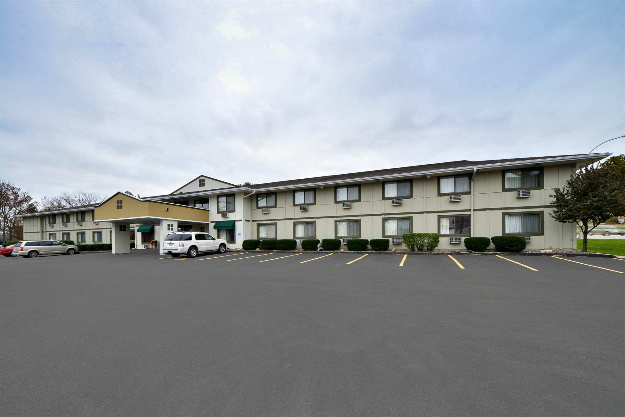 Super 8 By Wyndham Rochester Mayo Clinic Area Εξωτερικό φωτογραφία